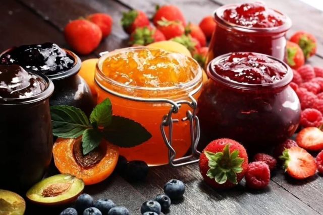 🍑🍊🍋🍎🍓🍒MARMELADE - CONFITURE - GELEE🍏🍐🥭🫐WANTED !

Tu as du temps ?
Tu adoooooore faire la cuisine ?
Tu aimerais soutenir la cause des animaux ?

Et bien cette annonce est pour toi 🤗

Pour notre marché de Noël du 3 décembre 2023, il nous manque des confitures maison. 

Si tu es intéressée, contactes nous par mail à info@refugedarwyn.ch